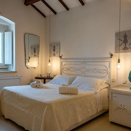 Palazzo De Mori Nocleg ze śniadaniem 3*