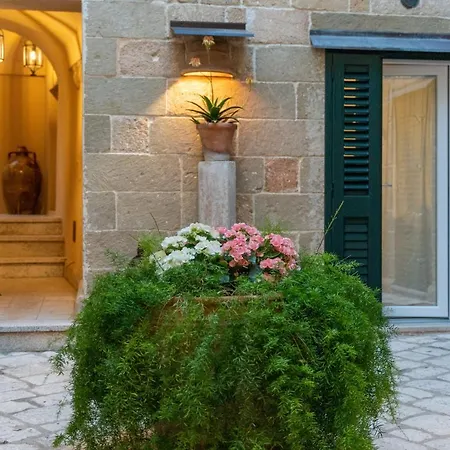 帕拉佐德摩利酒店 4*