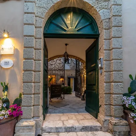 Palazzo De Mori Bed and Breakfast 4*