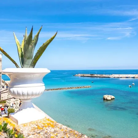 Palazzo De Mori Bed and Breakfast Οτράντο