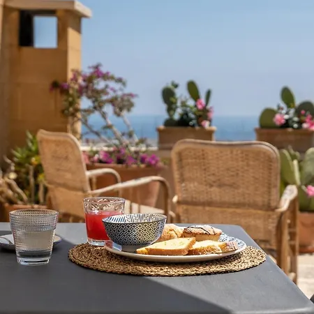 Palazzo De Mori Bed and Breakfast Οτράντο