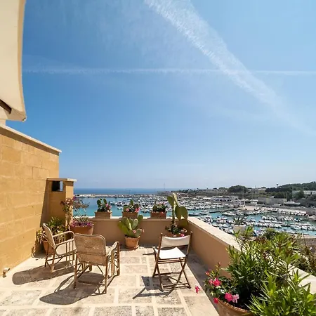 Palazzo De Mori Bed and Breakfast 4*